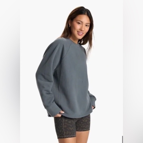 Vuori Tops - Vuori Women's Restore Oversized Crew Sweatshirt Pale Grey Heather Size Large